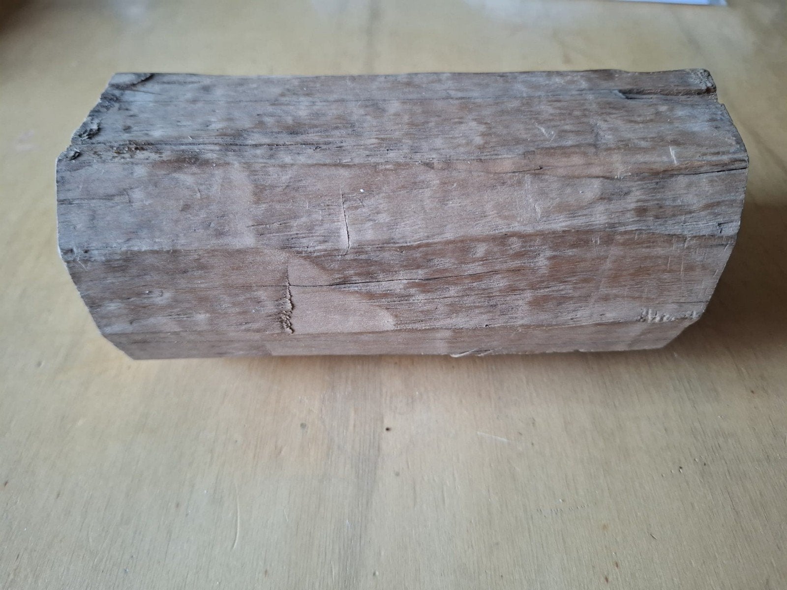 Mooi groot Sandelwood houtblok, Doe-het-zelf en Verbouw, Hout en Planken, Ophalen of Verzenden, 50 mm of meer, Balk, Minder dan 200 cm