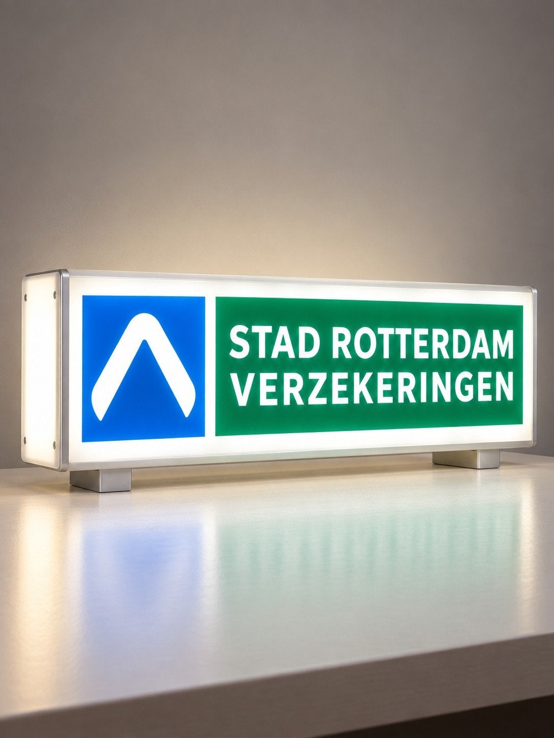 GEZOCHT: Stad Rotterdam Verzekeringen lichtbak en reclame, Ophalen of Verzenden, Lichtbak of (neon) lamp