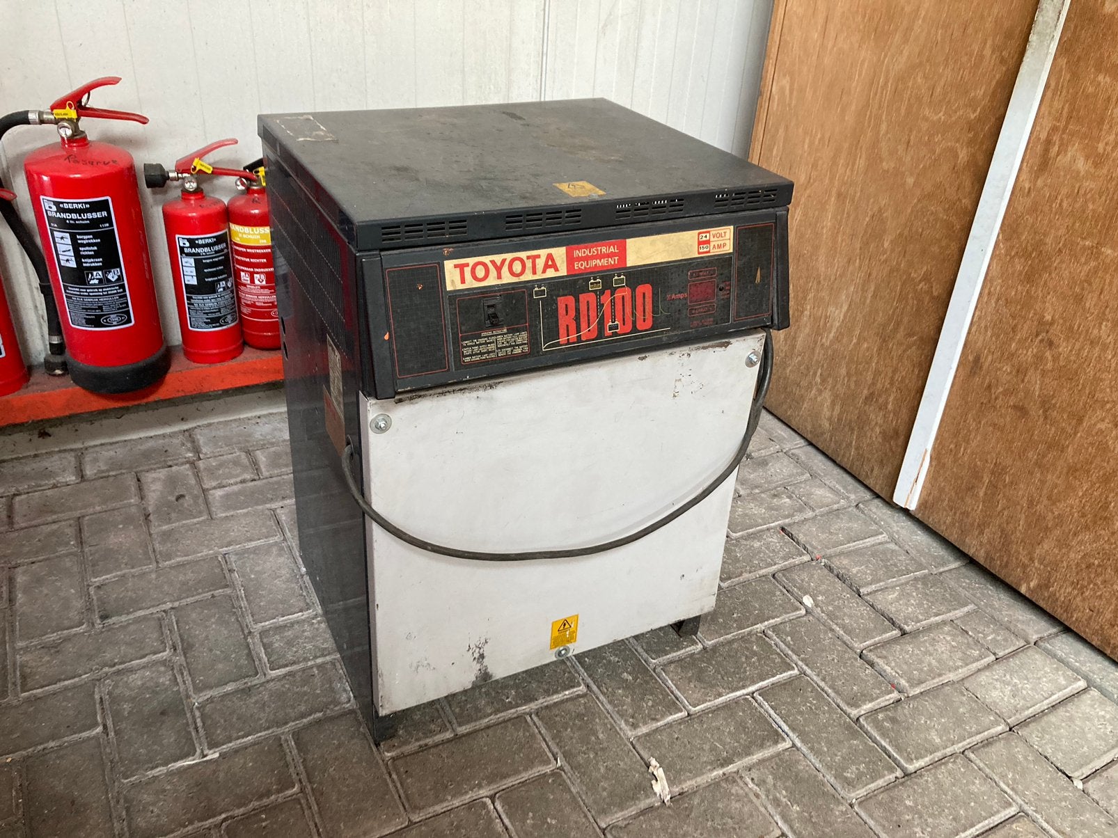 24v heftruck oplader, Ophalen, Gebruikt