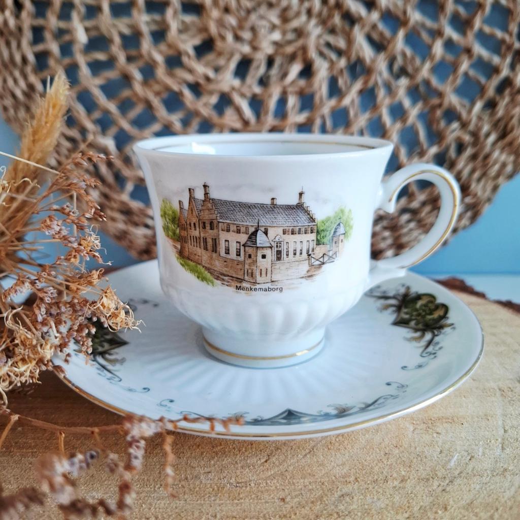 Bavaria 'Original Dutch Castles', kop en schotel Menkemaborg, Antiek en Kunst, Ophalen of Verzenden