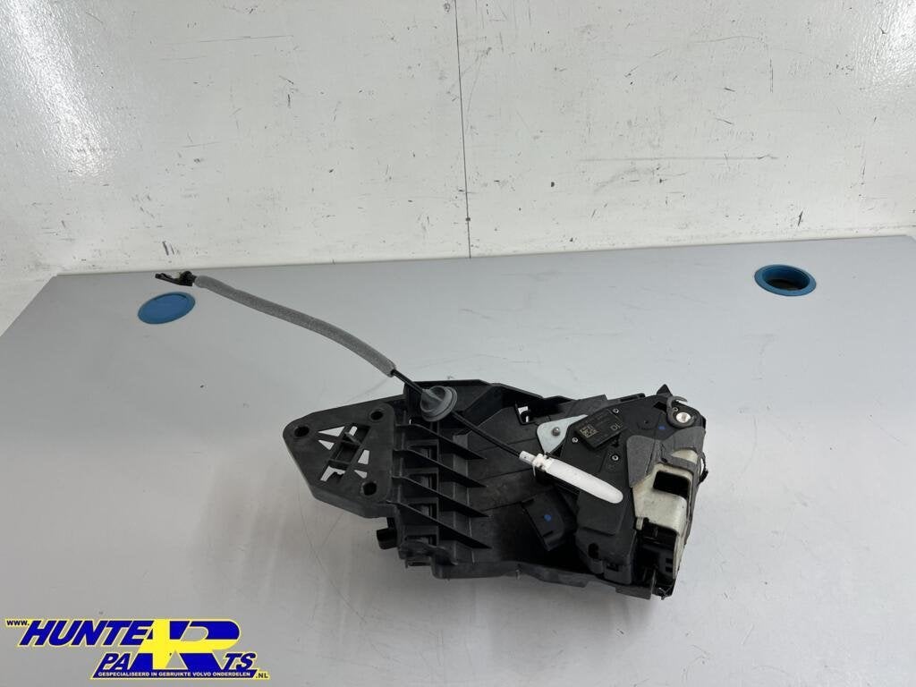 Deurslot mechaniek RA Volvo V60 ('10-'18) 31301746, Gebruikt, Ophalen of Verzenden, Volvo, Volvo