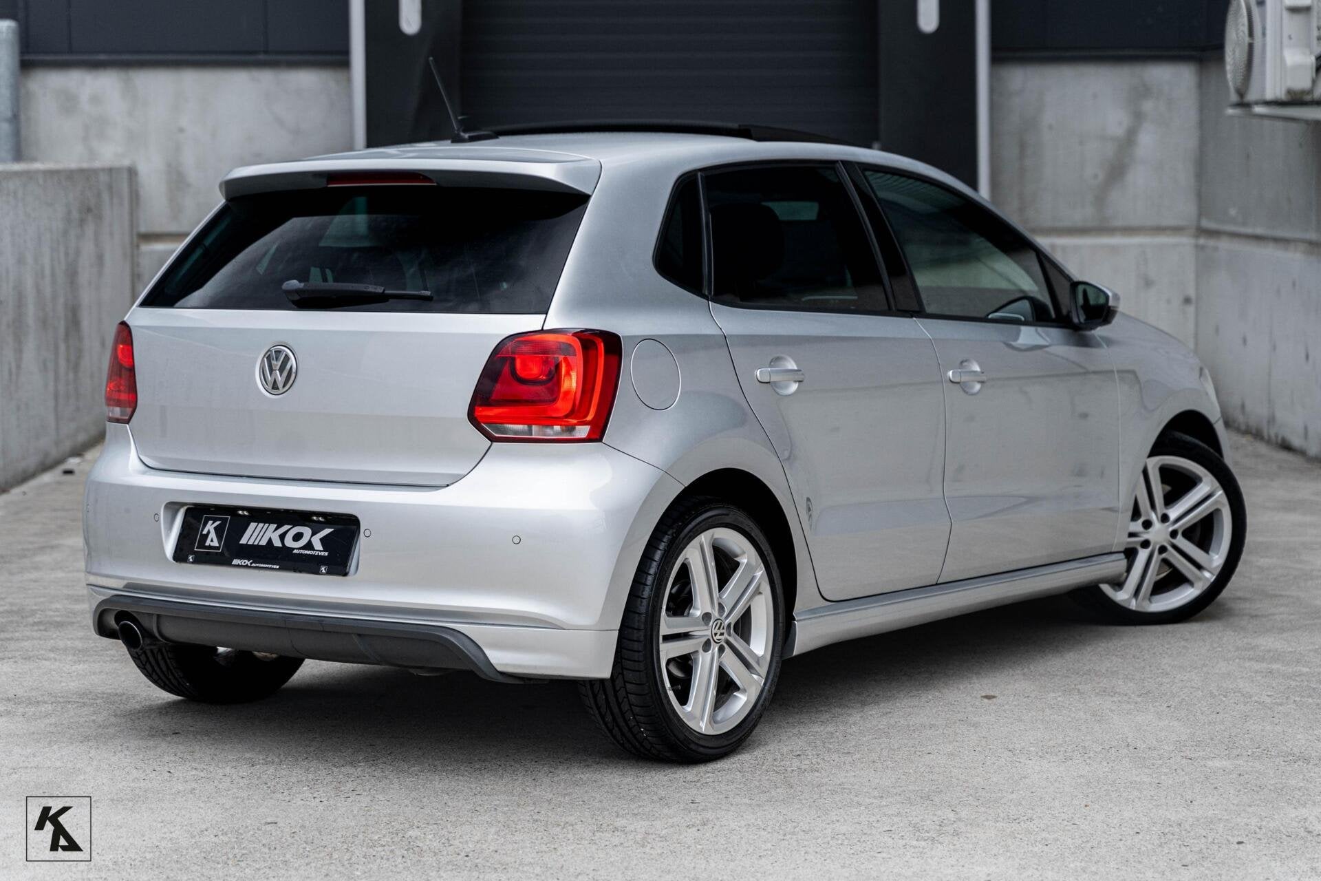 Volkswagen Polo 6R 1.2 TSI | DSG 2012 | 3x R-Line | Full, Euro 5, Gebruikt, Zwart, 4 cilinders