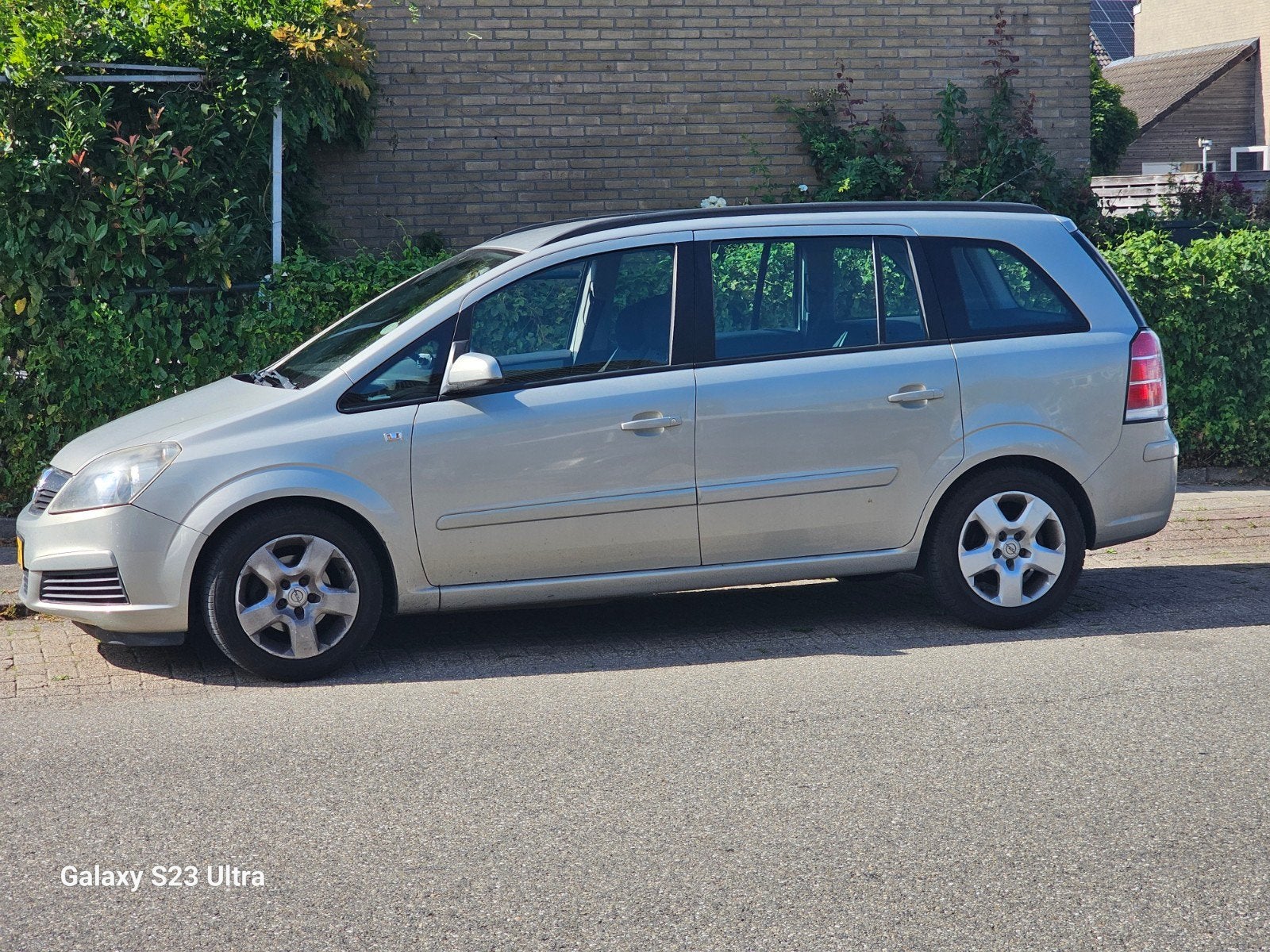 Opel Zafira 1.8 Easytronic 2006 Grijs, 4 cilinders, Origineel Nederlands, 75 €/maand, Zafira