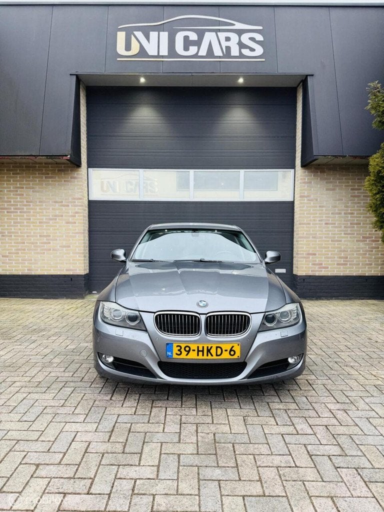 BMW 3-serie 320i High Executive|PRE LCI|Automaat|Leder|NAVI, Automaat, Zwart, 4 cilinders, 1435 kg