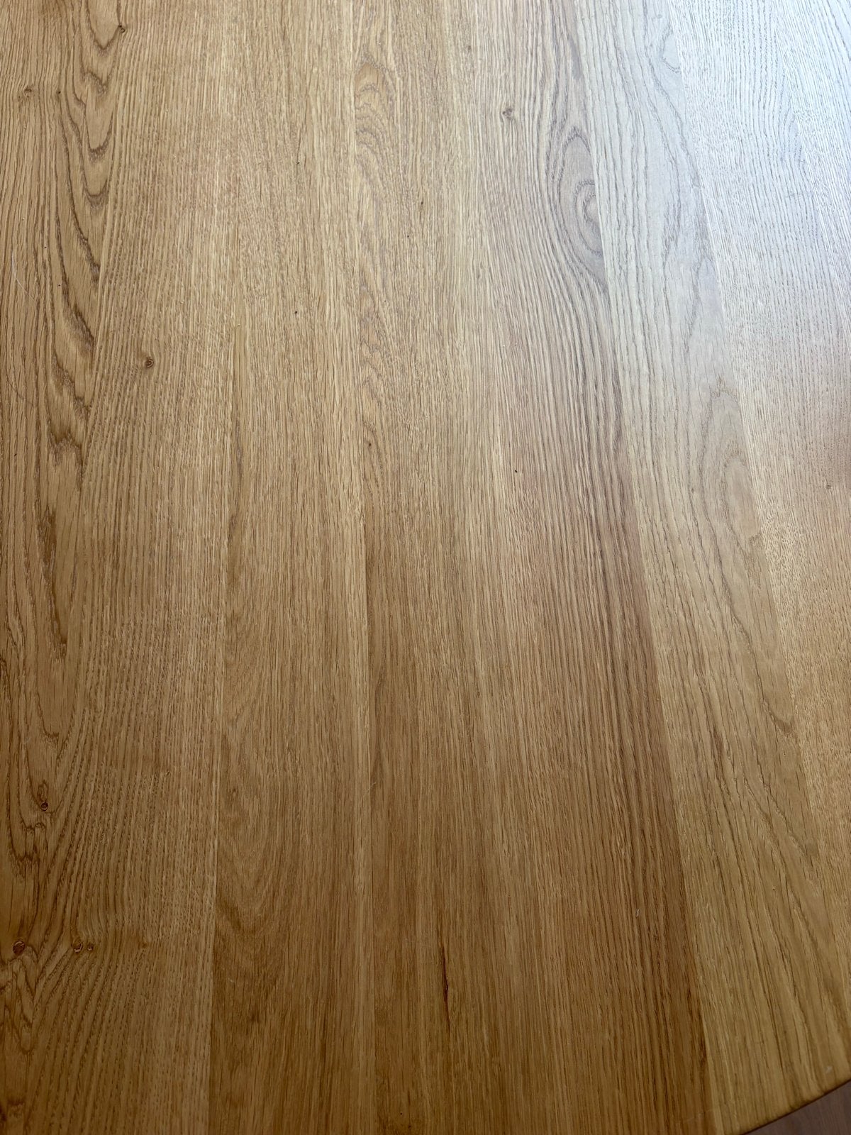 Foto 6 van Ronde eikenhouten eettafel - Zo goed als nieuw