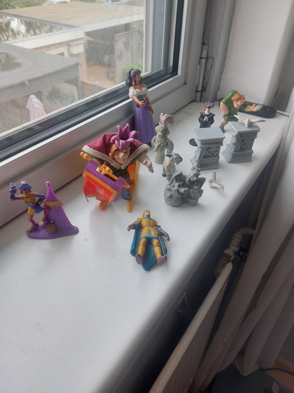 Klokluider  Disney, Ophalen of Verzenden, Overige figuren, Zo goed als nieuw, Beeldje of Figuurtje