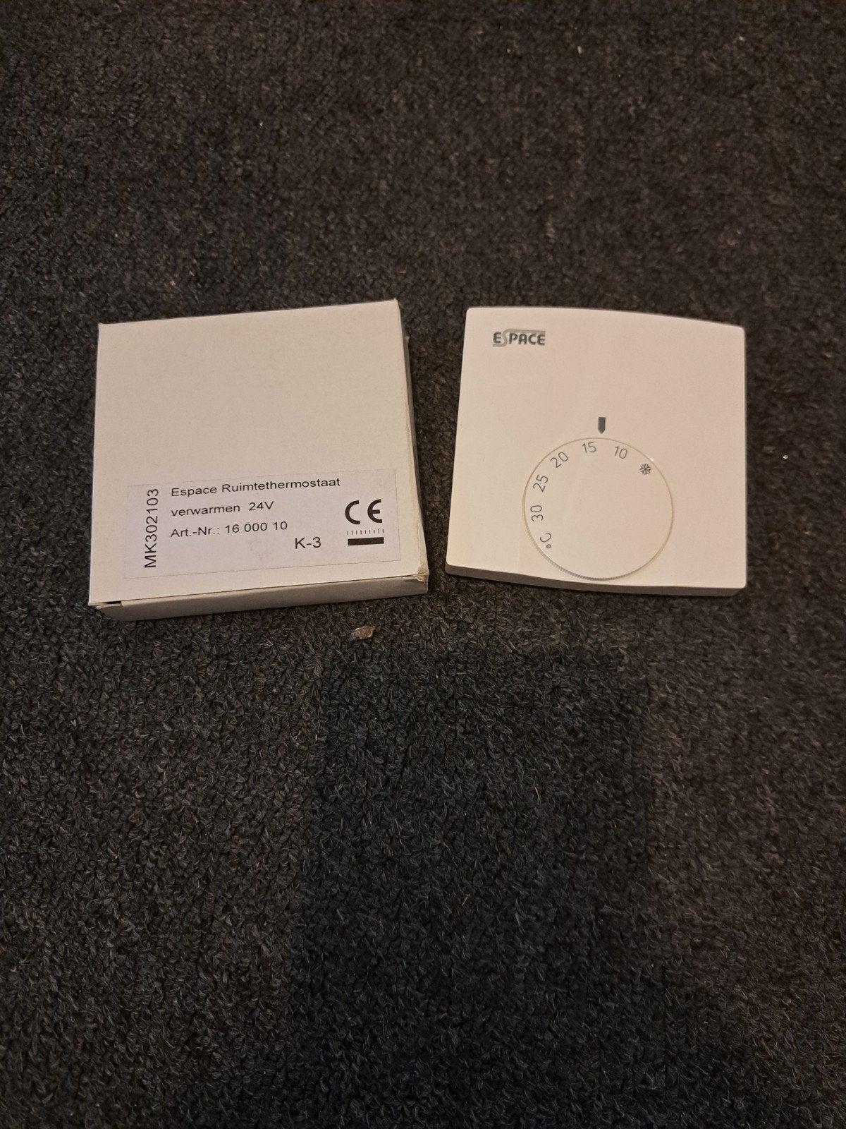 Espace Ruimtethermostaat 24V - Nieuw in doos, Doe-het-zelf en Verbouw, Ophalen of Verzenden, Nieuw