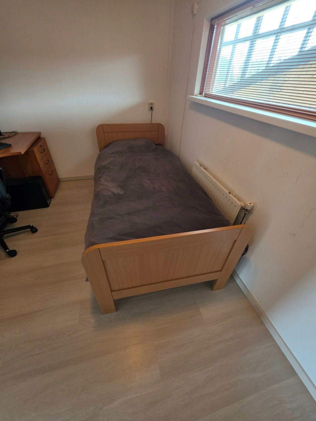 slaapkamer-/studeerkamerset, Ophalen, Gebruikt, Eenpersoons, Bruin