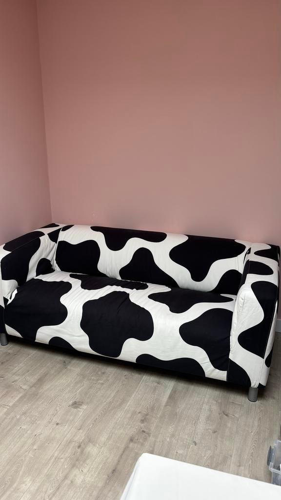 Klippan IKEA bank met koeienprint hoes - Zo goed als nieuw, Ophalen, 150 tot 200 cm, Tweepersoons, 75 tot 100 cm