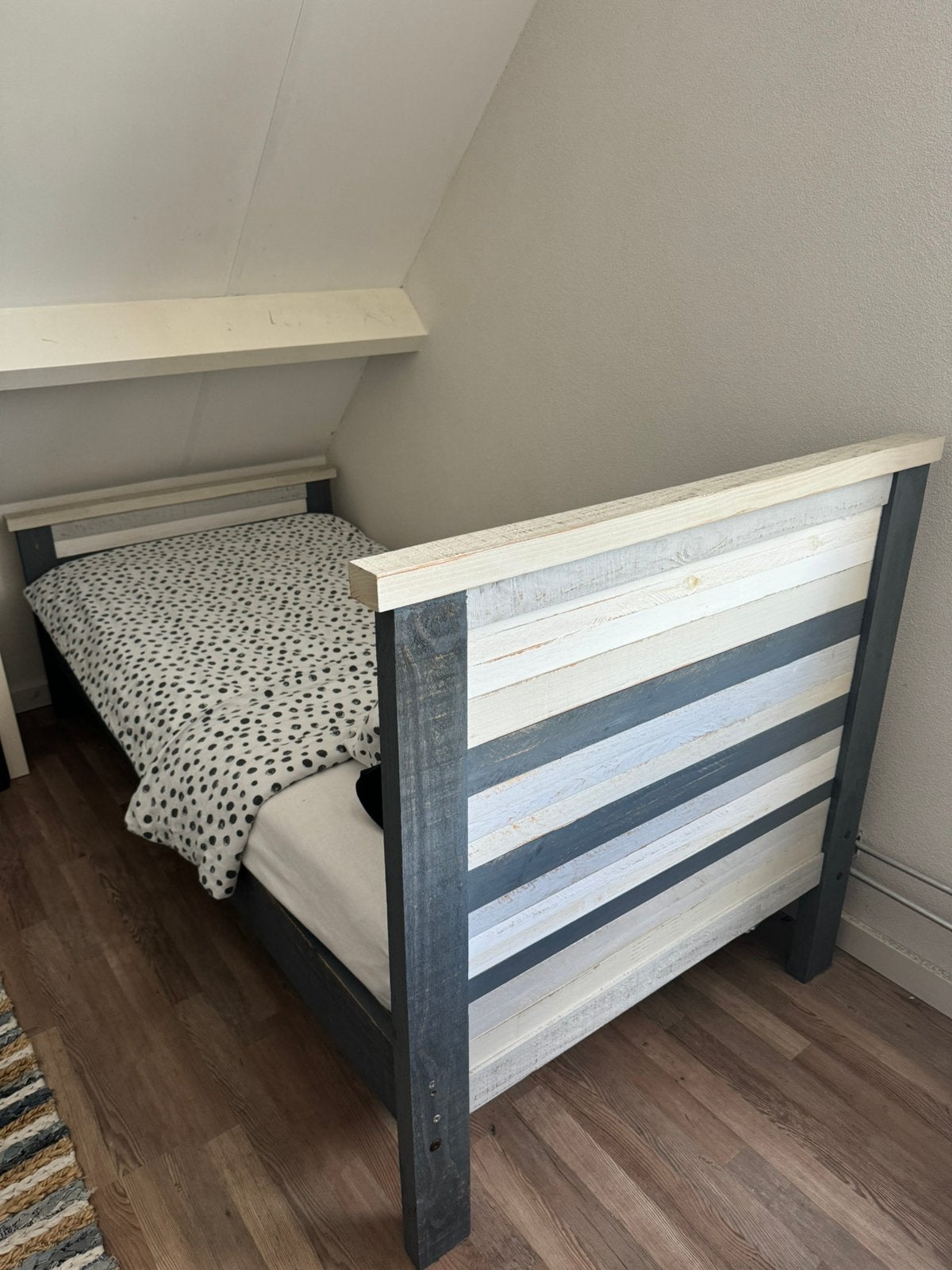 1 persoonsbed, Huis en Inrichting, Ophalen, 90 cm, Eenpersoons, Blauw