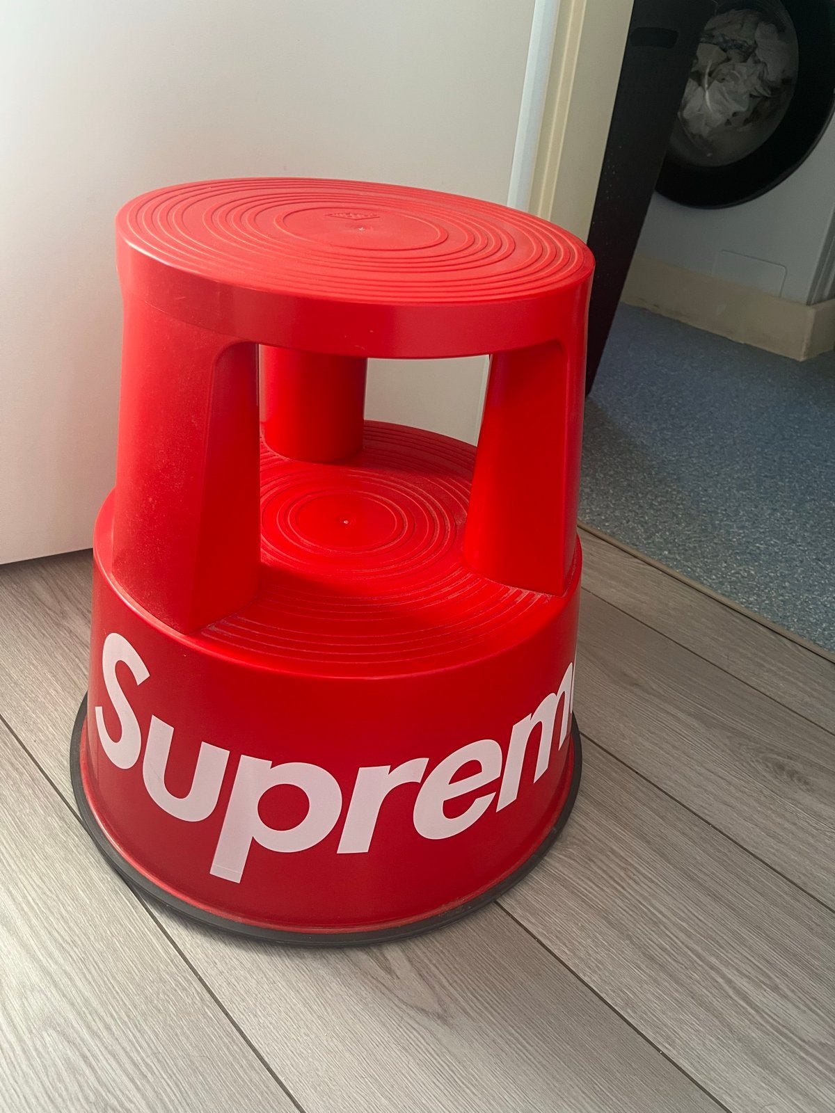 Supreme Wedo Step Stool - Nieuw in doos, Ophalen of Verzenden, Nieuw