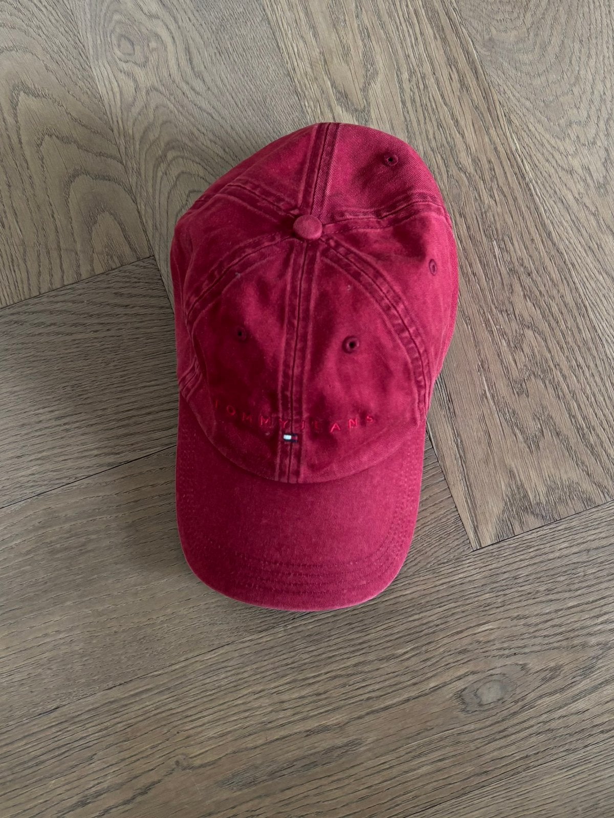 Vaalrode cap Tommy hilfiger, Ophalen of Verzenden, Zo goed als nieuw, One size fits all, Pet