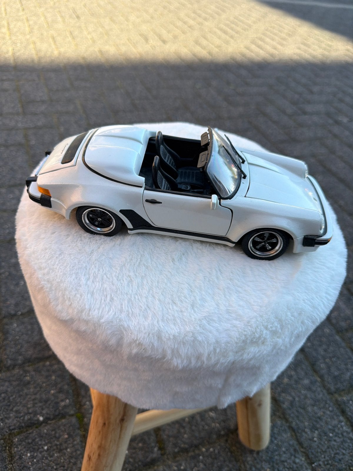 Porsche 911 Speedster (1989) schaalmodel 1:18, Ophalen of Verzenden, Zo goed als nieuw, Auto, Overige merken