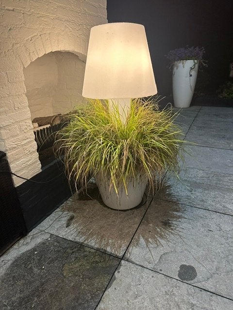 Elho buitenlamp met plantenbak - 3 stuks beschikbaar, Ophalen, Kunststof, Gebruikt, Minder dan 60 cm