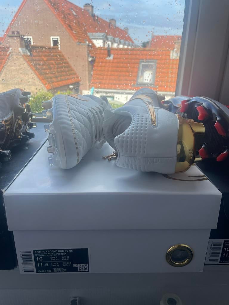 Exclusieve Voetbalschoenen Collectie: Nike & Adidas, Sport en Fitness, Voetbal, Schoenen, Nieuw, Maat M, Ophalen of Verzenden