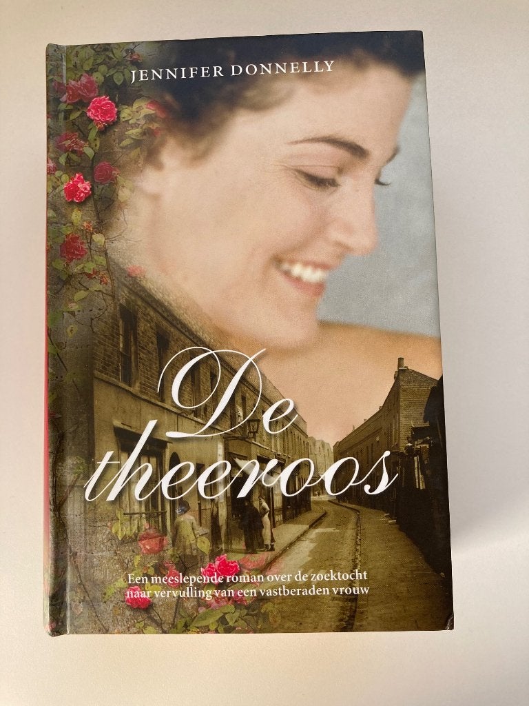 De theeroos	Jennifer Donnelly, Ophalen of Verzenden, Jennifer Donnelly