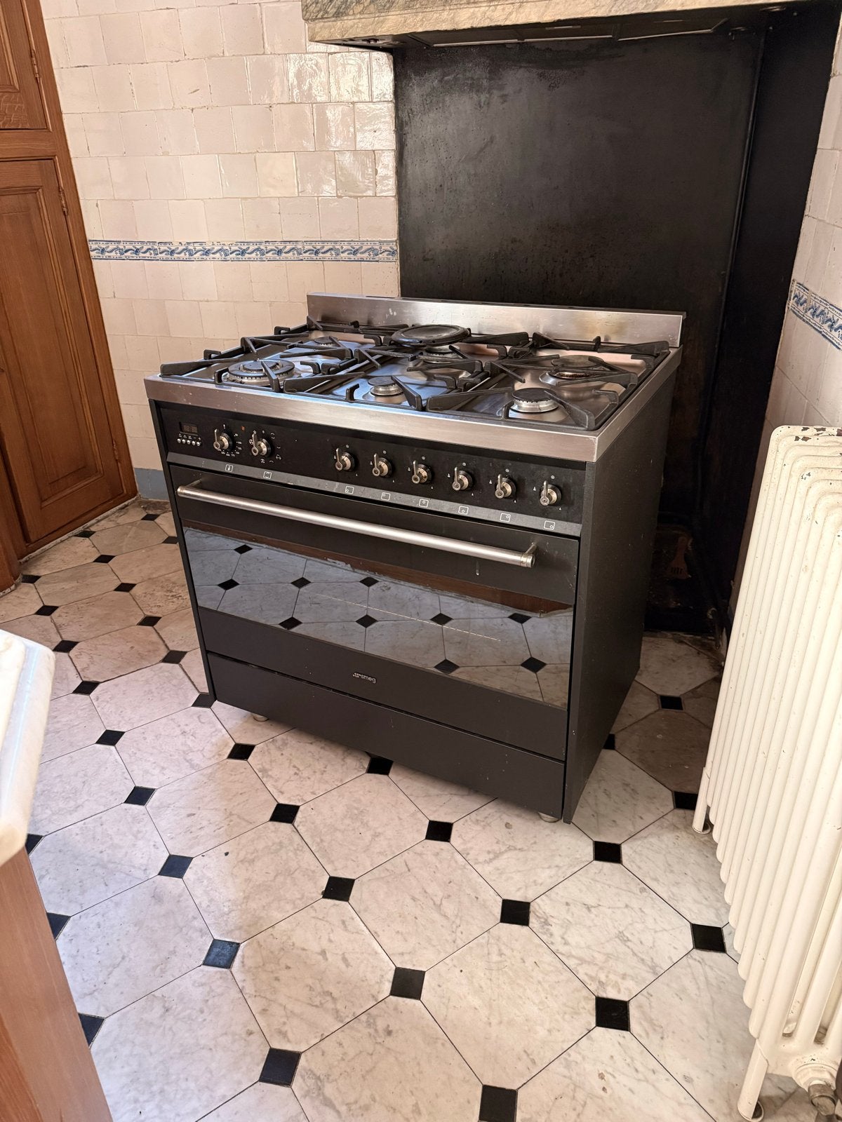 Smeg Fornuis met Gas Kookplaat en Oven, Witgoed en Apparatuur, Fornuizen, Ophalen, Gebruikt, 60 cm of meer, Grill