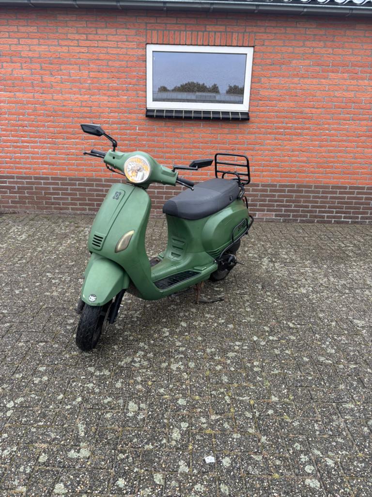 Agm VX50 (lage km stand), Fietsen en Brommers, Ophalen, Gebruikt, AGM VX50, Benzine