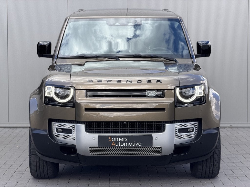 Land Rover Defender 110 D240 SE | CHECK ENGINE | Panorama |, Auto's, Land Rover, Automaat, Gebruikt, Zwart, 4 cilinders