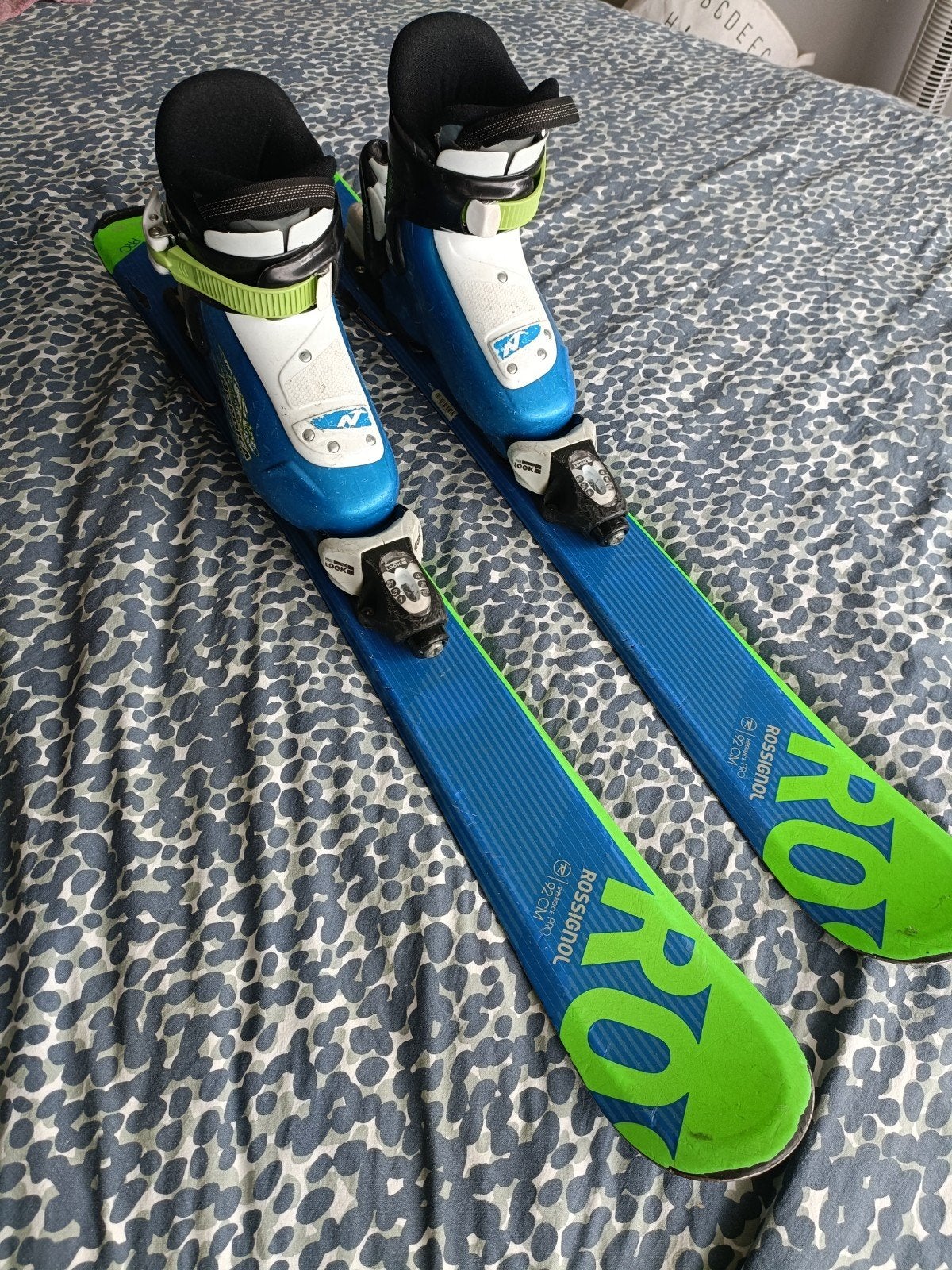 Kinderski's Rossignol 92 cm met skischoenen maat 31, Ophalen, Gebruikt, Rossignol, Skiën