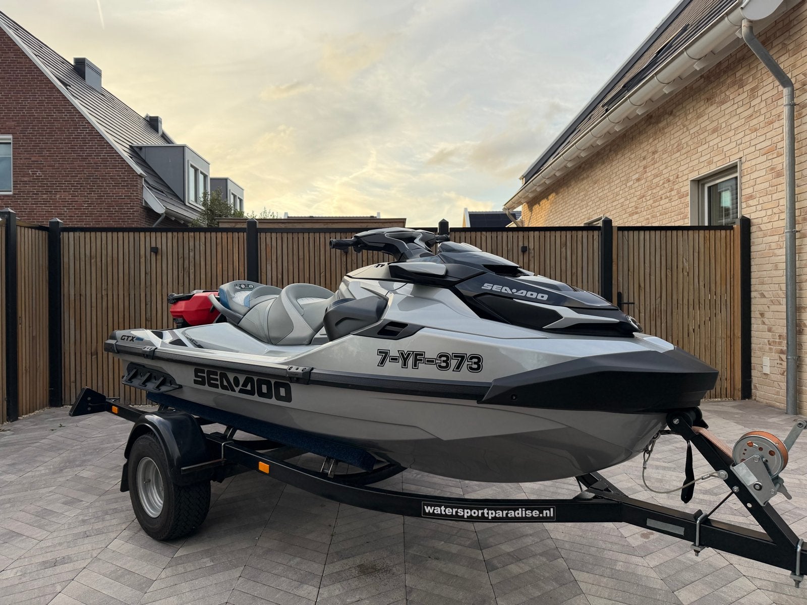 Seadoo GTX 300 Limited Waterscooter incl.trailer Jetski, Ophalen, Zo goed als nieuw, Benzine, 200 pk of meer