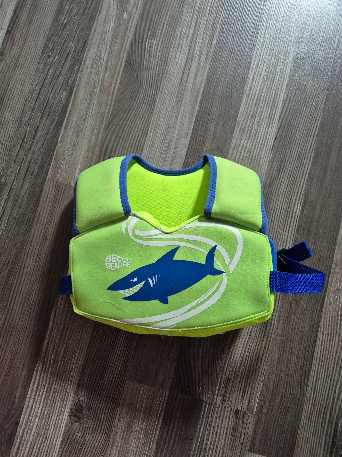 Beco Sealife zwemvest 15-30 kg met haai design, Ophalen of Verzenden, Zo goed als nieuw