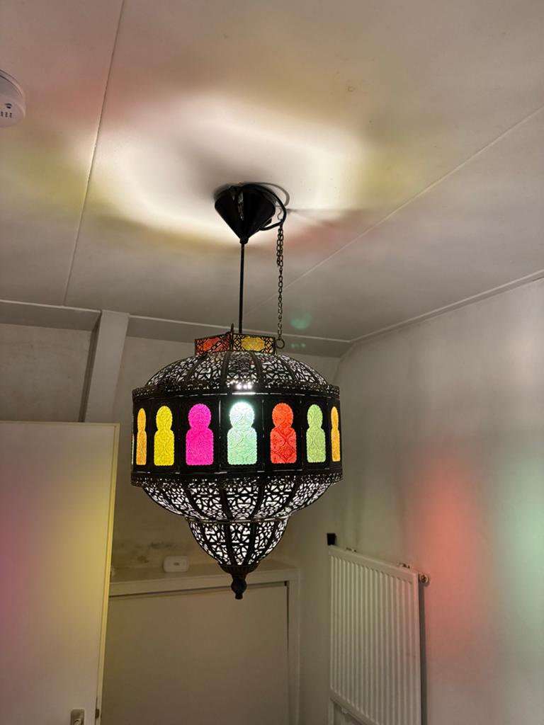 Oosterse hanglamp met gekleurd glas, Ophalen, Zo goed als nieuw