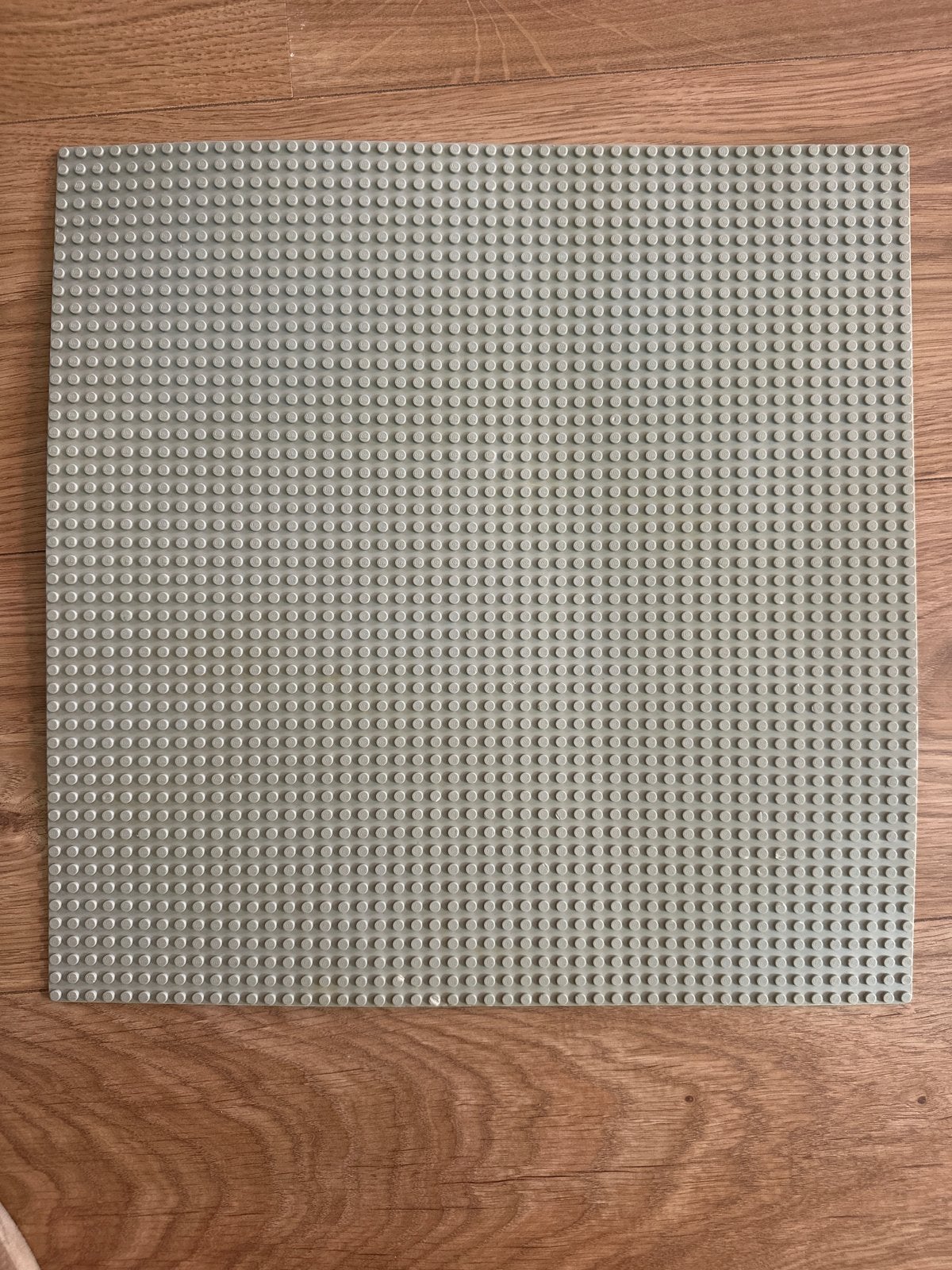 Grote lichtgrijze LEGO grondplaat 48x48 noppen, Ophalen of Verzenden, Gebruikt, Grondplaat, Lego