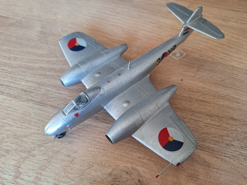 1:72 1/72 Gloster Meteor Mk4 Klu Gebouwd, Overige merken, 1:72 tot 1:144, Gebruikt, Ophalen of Verzenden