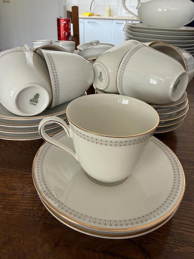 Heinrich & Co Selb Bavaria porseleinen  servies, Verzamelen, Ophalen, Zo goed als nieuw, Porselein, Compleet servies