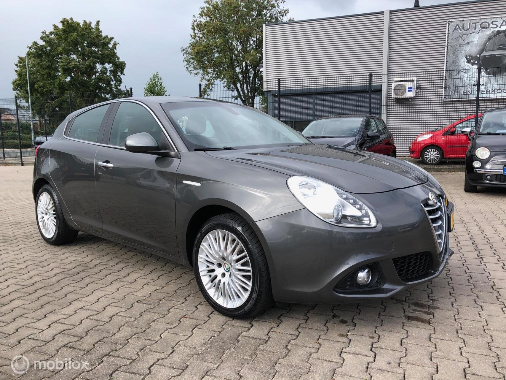 Alfa Romeo Giulietta 1.4 T Exclusive Automaat Navi Cruese, Auto's, Euro 6, 4 cilinders, 500 kg, 1300 kg