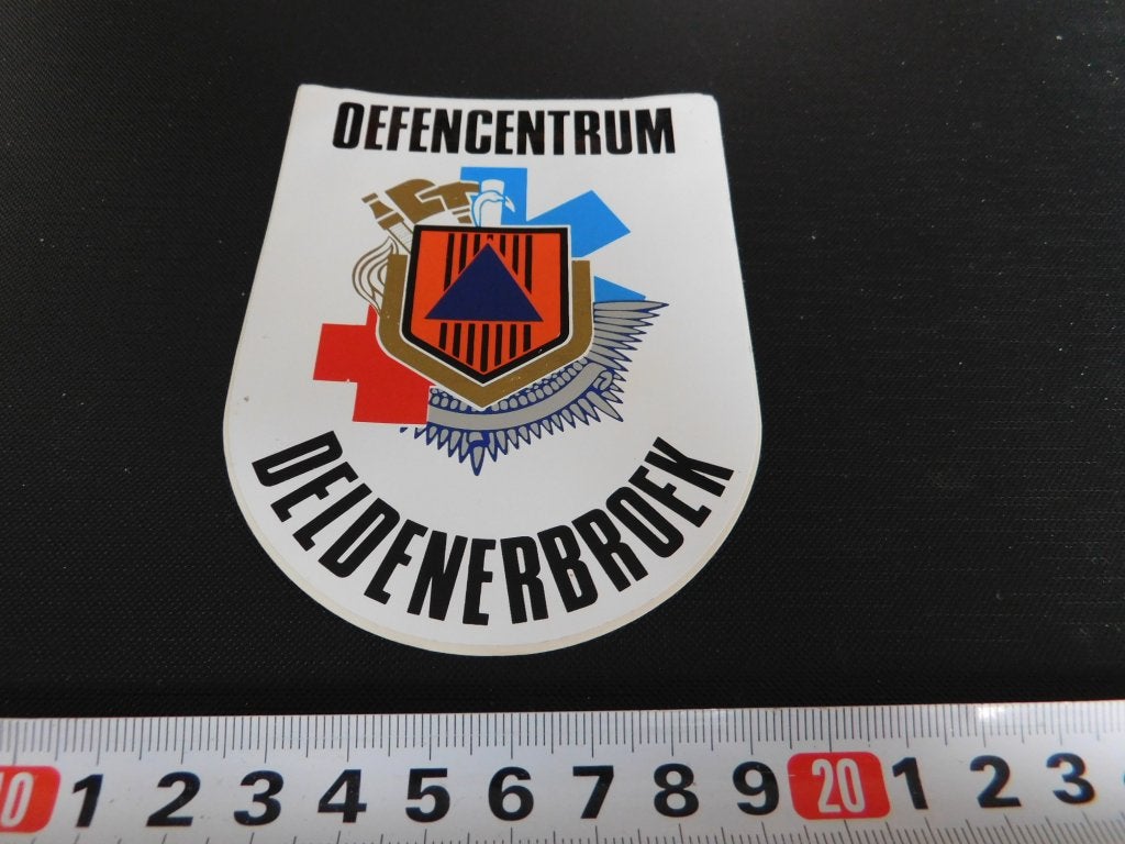 sticker Politie Brandweer GGD Oefencentrum Deldenebroek, Ophalen, Zo goed als nieuw