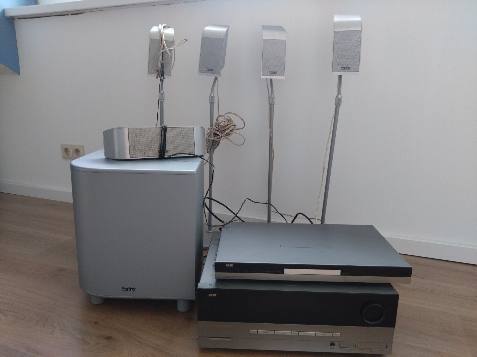 Infinity home cinema set met Harman Kardon reciever, Gebruikt, Subwoofer, 120 watt of meer, Ophalen