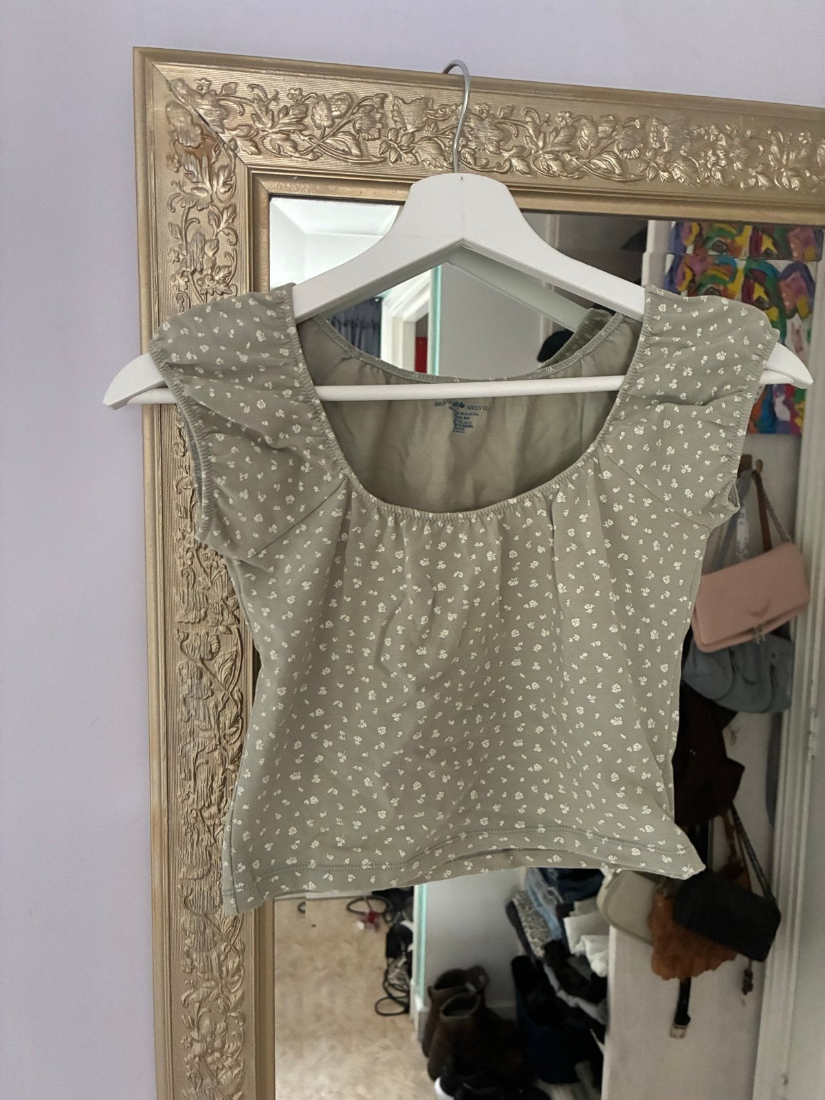 Brandy Melville Groene Top met Bloemprint, Ophalen, Zo goed als nieuw, Korte mouw, Maat 36 (S)