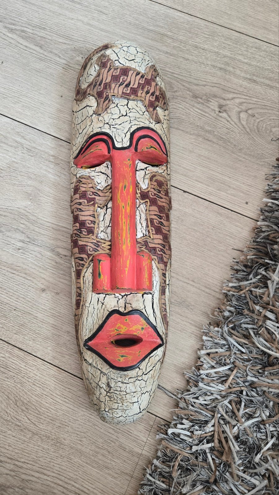 Houtsnijwerk van gezicht met Cicak batik er op, Hout, Ophalen of Verzenden, Indonesië, Meerkleurig
