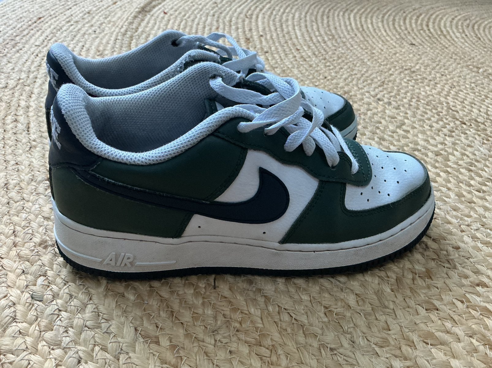 Nike air force maat 39, Ophalen of Verzenden, Zo goed als nieuw, Jongen of Meisje, Schoenen