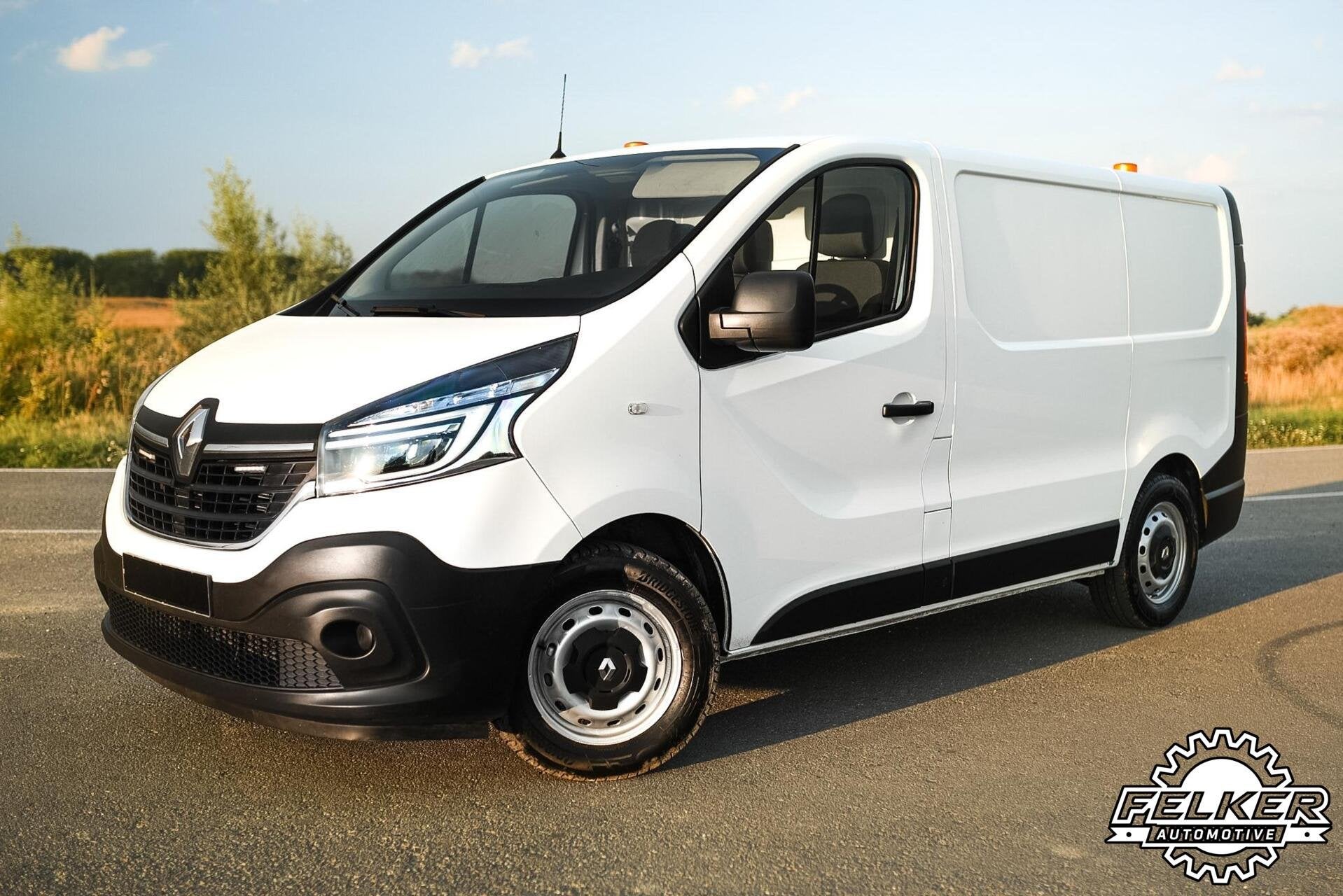 Renault Trafic 1.6 dCi T29 L1H1 Comfort Werklicht + Omvormer, Auto's, Gebruikt, Euro 6, 2000 kg, Renault