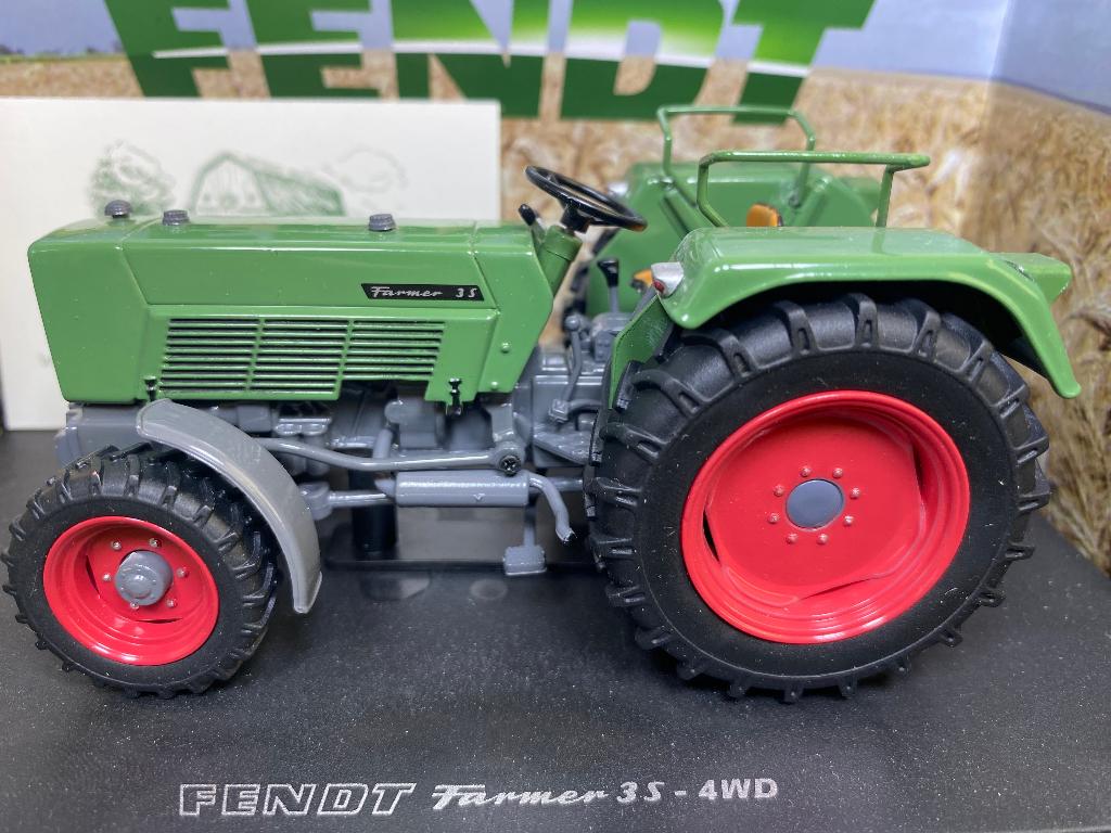 Fendt Farmer 3S - 4WD tractor 1:32 Universal Hobbies, Hobby en Vrije tijd, Ophalen of Verzenden, Nieuw, Tractor of Landbouw, Universal Hobbies