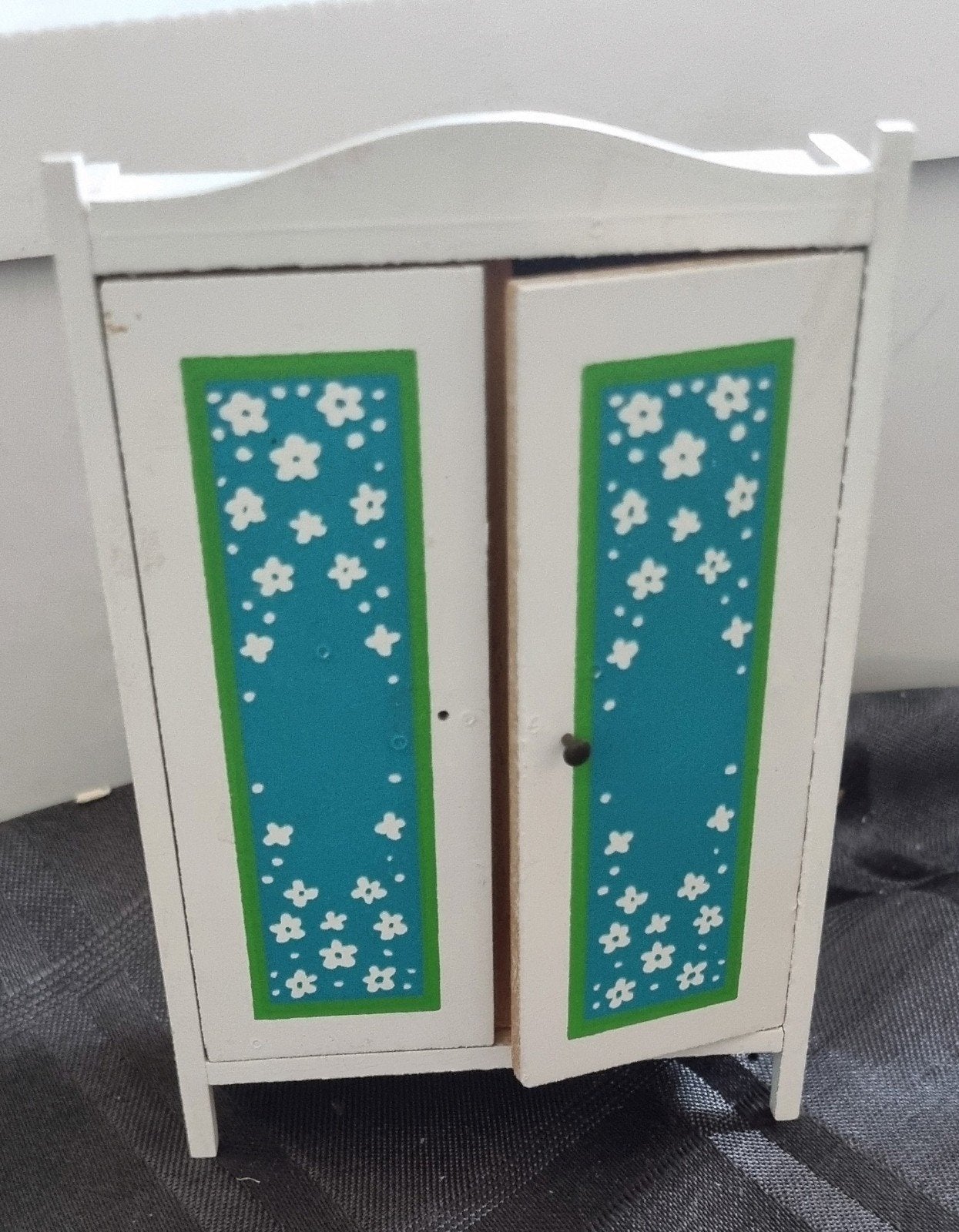 Lundby Poppenhuis Kastje met Bloemenpatroon, Ophalen of Verzenden, Gebruikt, Toebehoren