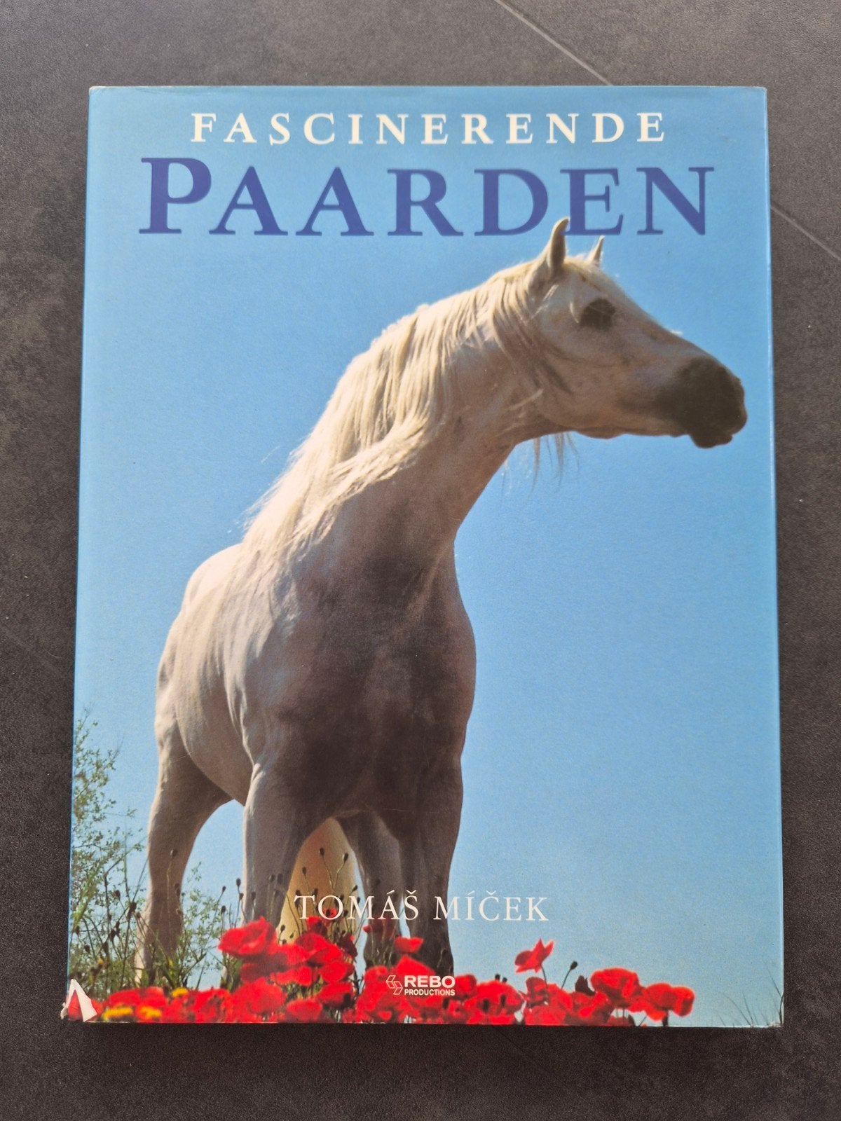 Fascinerende Paarden - Tomás Micek -Prachtig Fotoboek, Ophalen of Verzenden, Zo goed als nieuw, Fotografie algemeen, Tomás Micek