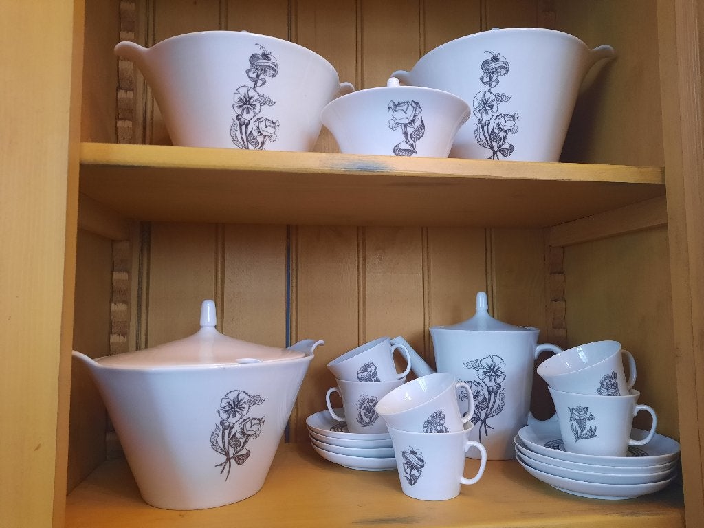 39-delig servies “Gracia” met decor Bouquet - Mosa, Ophalen, Overige merken, Zo goed als nieuw, Overige stijlen