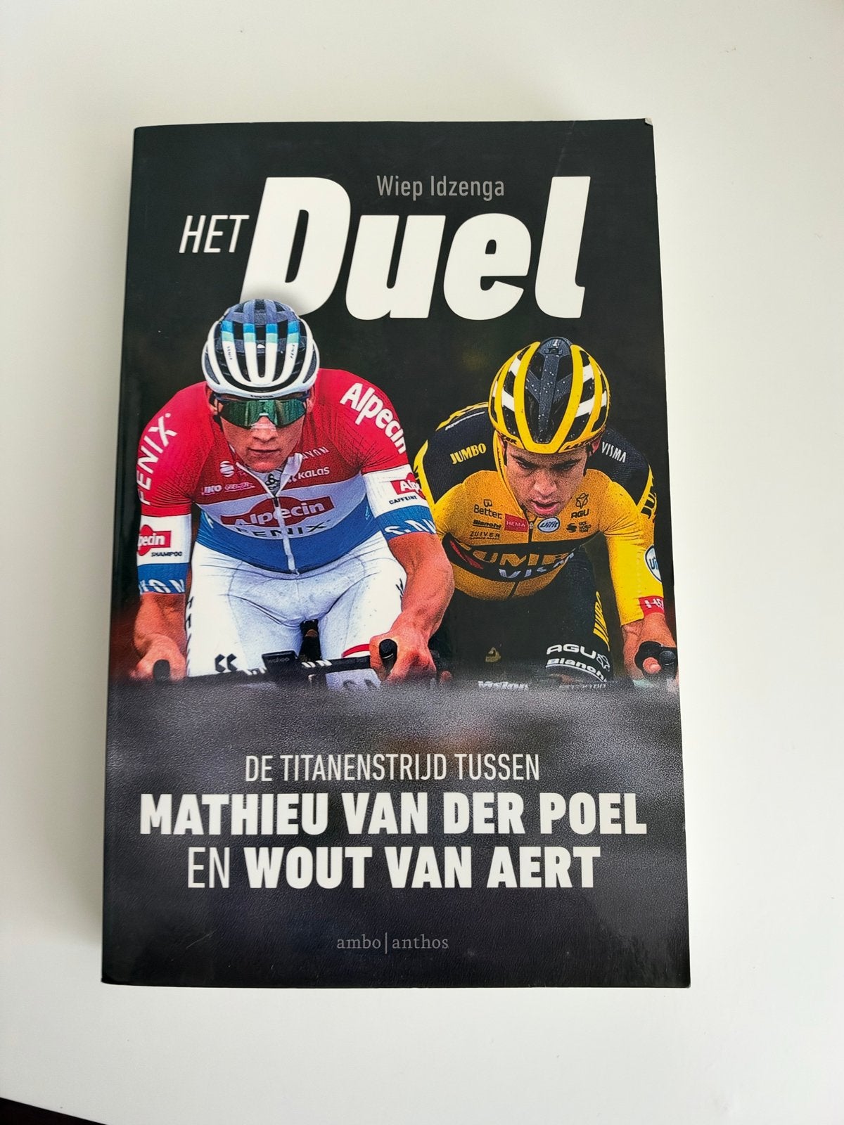 Het Duel: Mathieu van der Poel en Wout van Aert, Ophalen of Verzenden, Zo goed als nieuw, Lopen en Fietsen