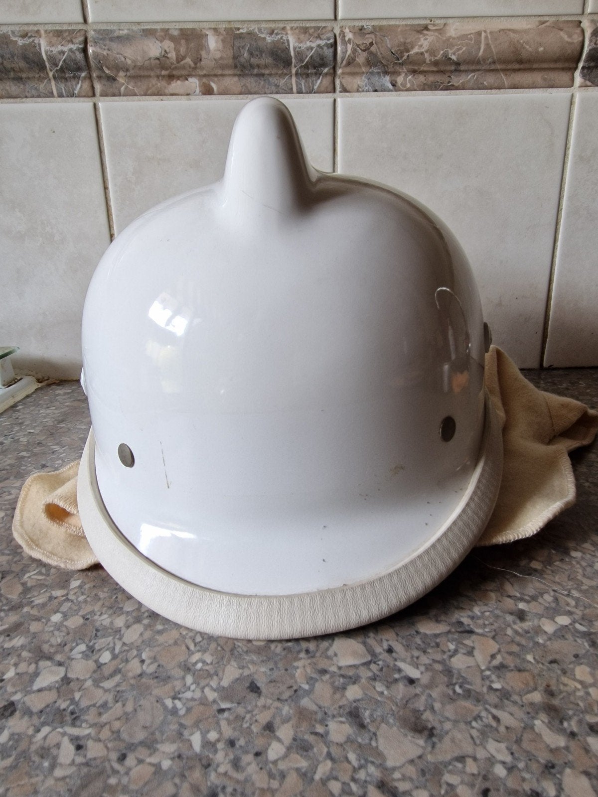 Vintage brandweer helm jaren 70 80, Ophalen of Verzenden, Nederland, Helm of Baret