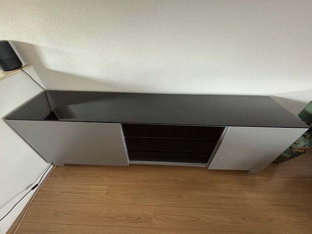 Dressoir Bree's New World, Ophalen, Met deur(en), Glas, Zo goed als nieuw