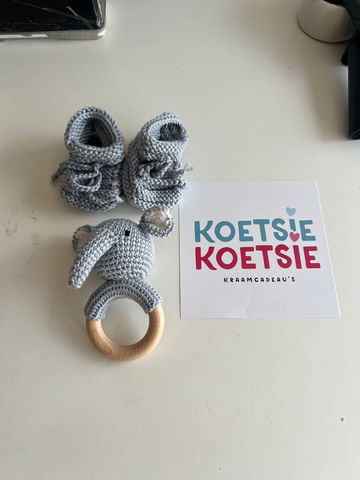 Kraamcadeau met rammelaar en sokjes SALE, Ophalen of Verzenden, Nieuw