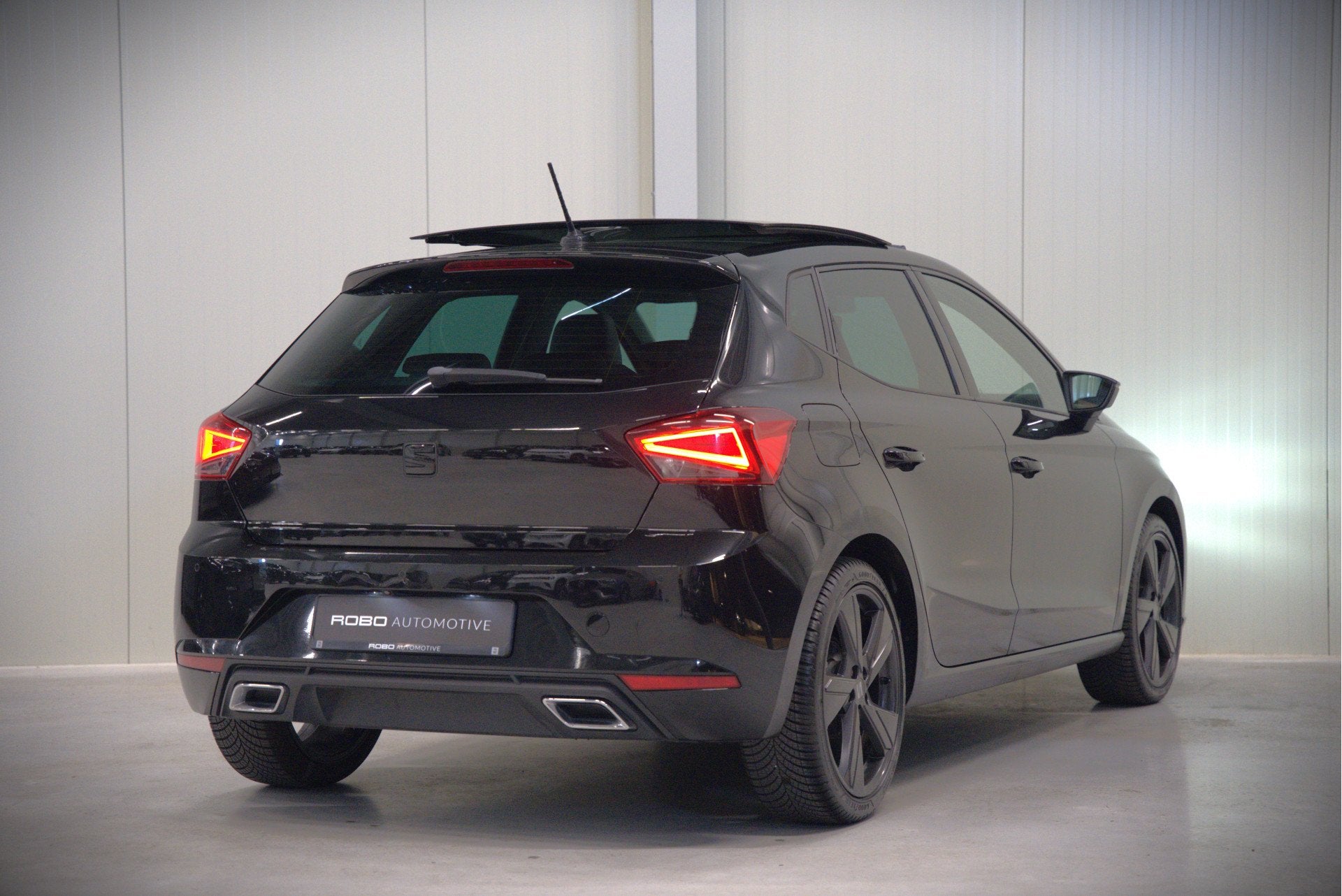 SEAT Ibiza 1.5 TSI FR Business Intense Plus | Panoramadak |, Auto's, 4 cilinders, 150 pk, 610 kg, 1138 kg