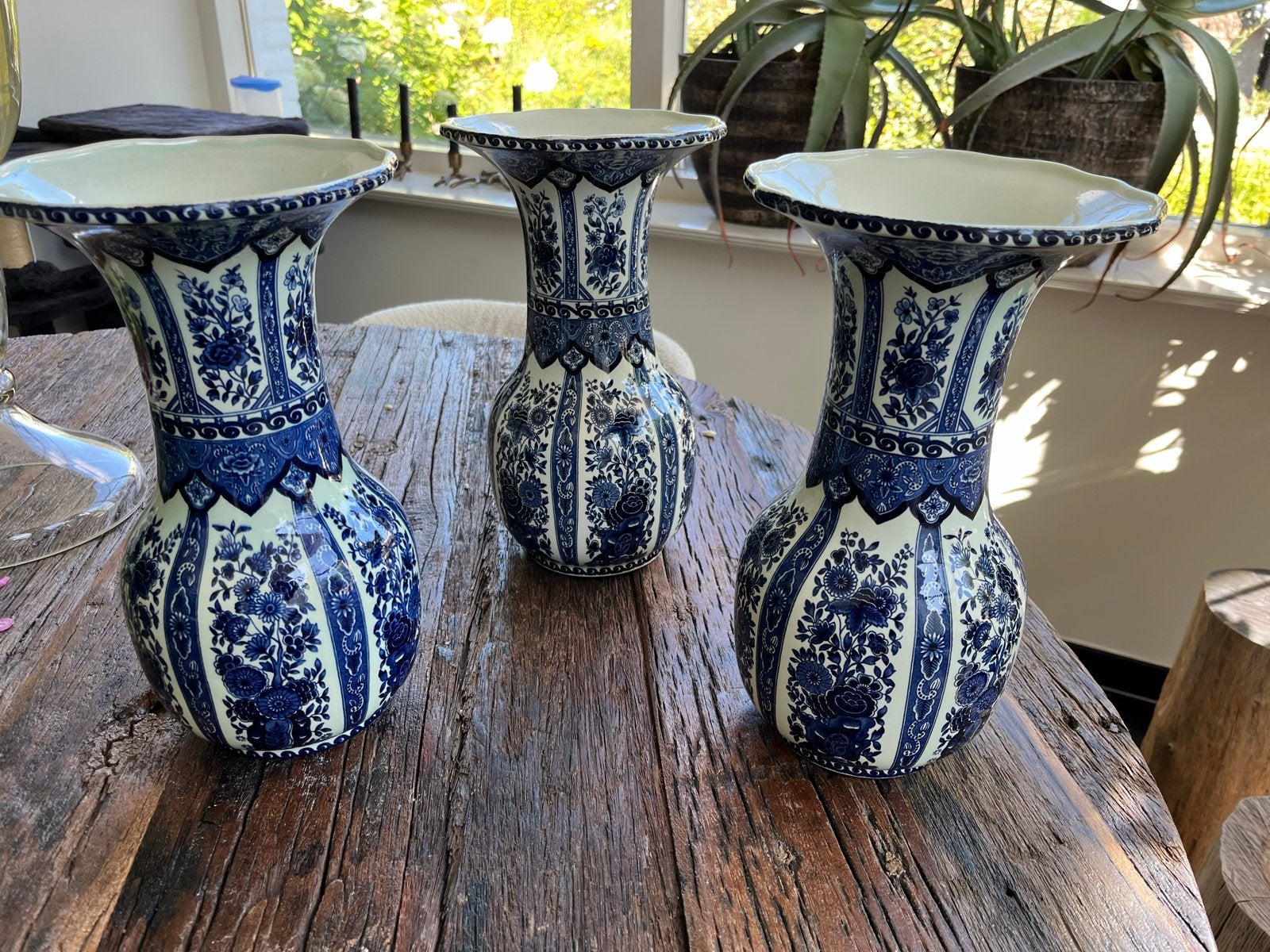 Set van 3 Boch Delfts vazen, blauw-wit, bloemmotief, Antiek en Kunst, Ophalen of Verzenden