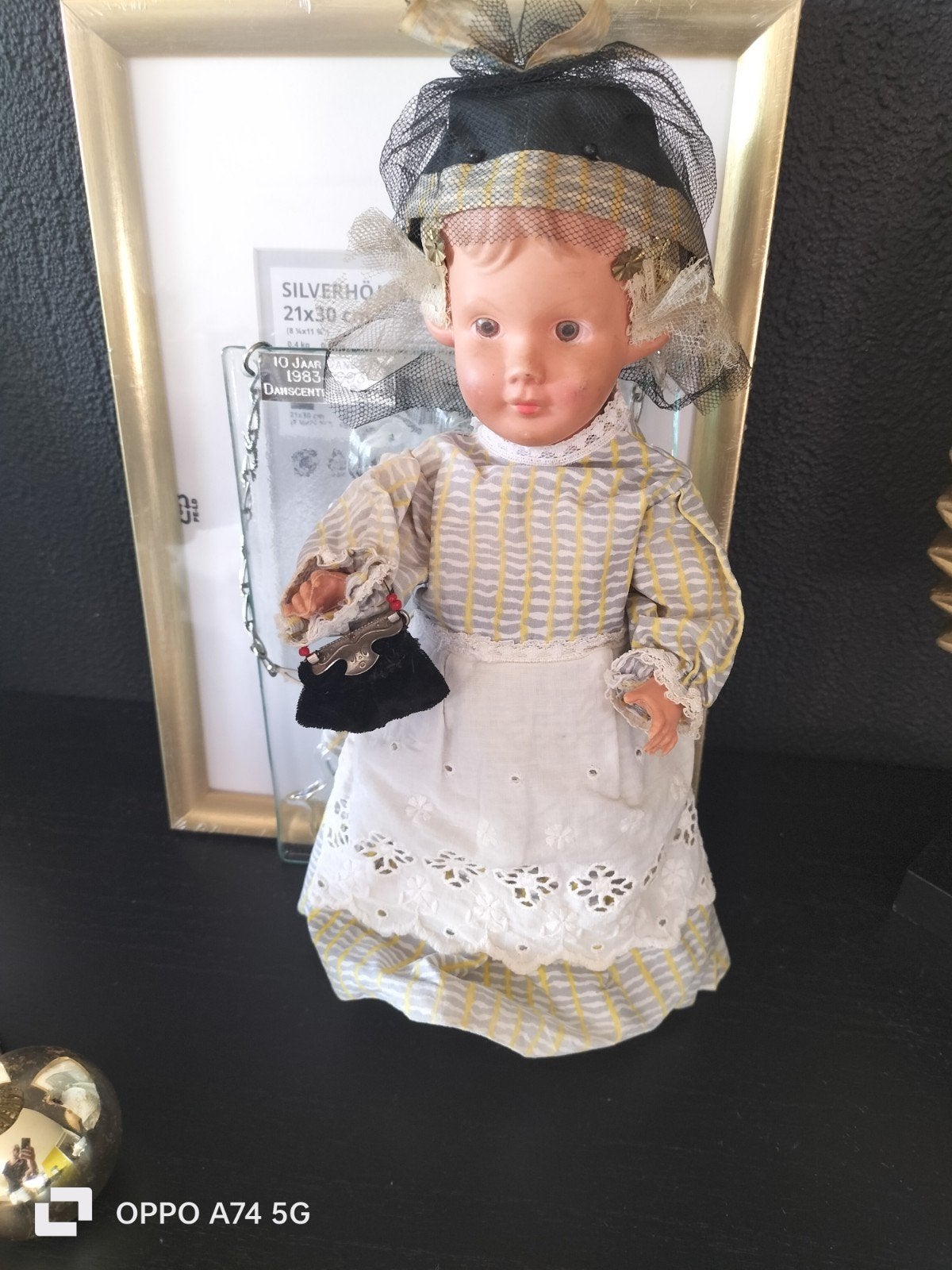 Mooie antieke Wildebras pop met originele kleding, Ophalen of Verzenden, Gebruikt, Pop