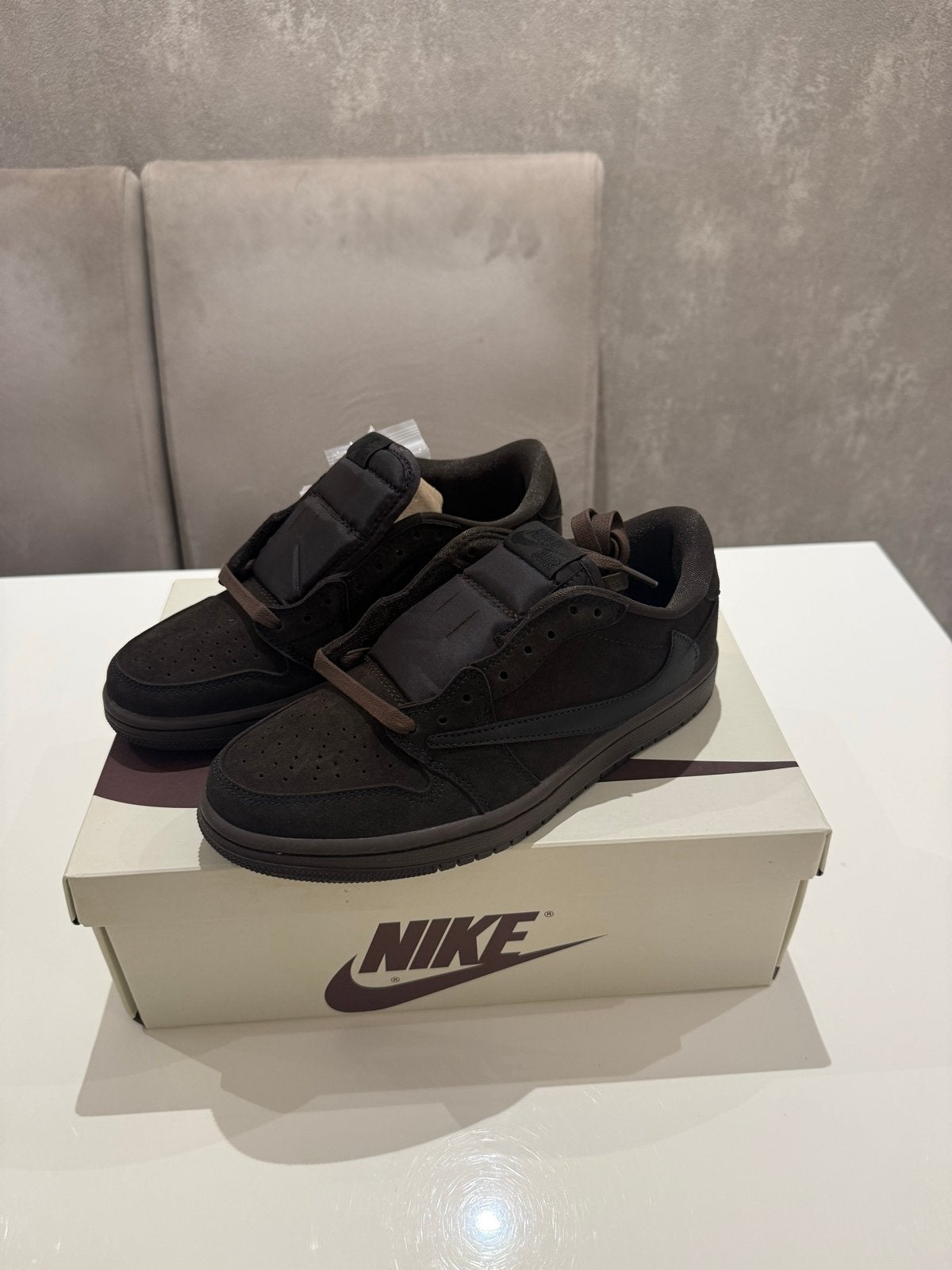 Nike Jordan 1 Low Travis Scott Reverse Mocha, Ophalen of Verzenden, Nieuw, Bruin, Sneakers of Gympen