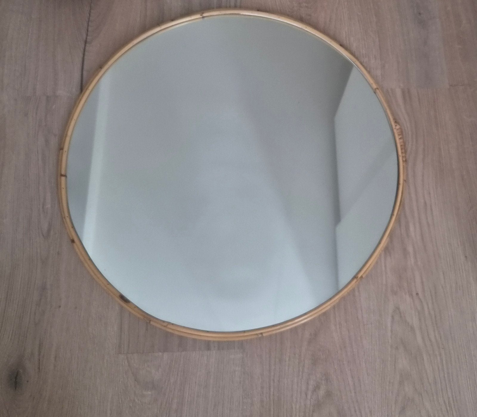 Grote rond spiegel met bamboe rand, Ophalen, Rond, Zo goed als nieuw, Minder dan 100 cm
